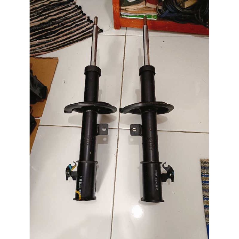Shock Suzuki Splash Depan Original Monroe
