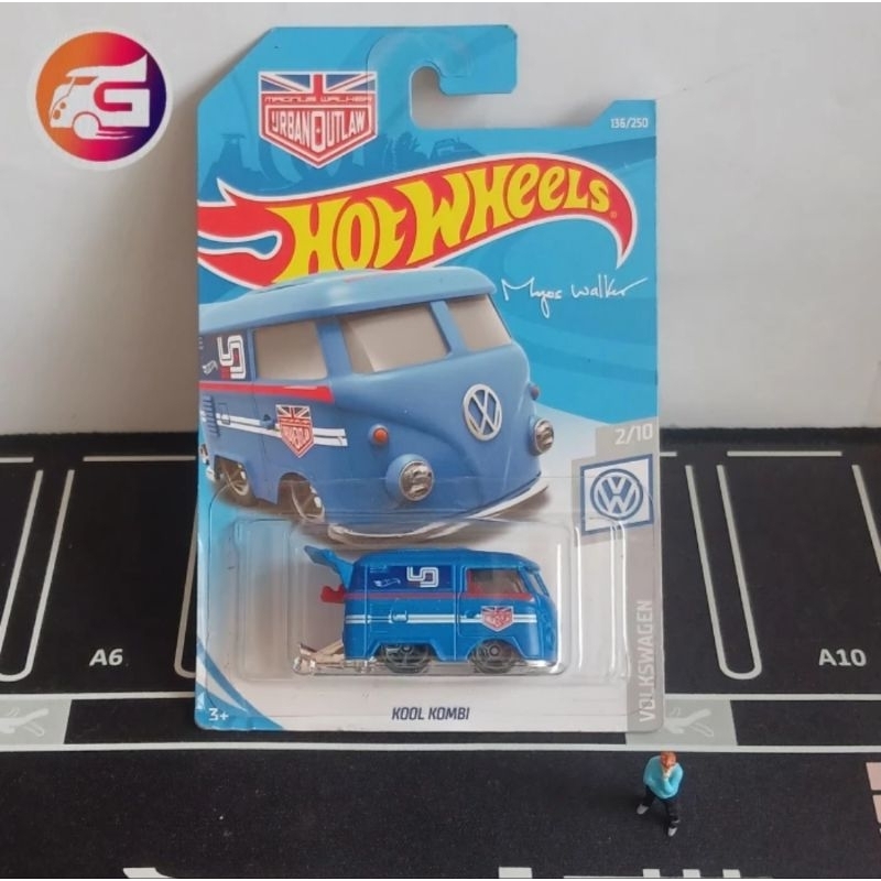 Hot wheels kool kombi urban outlaw biru
