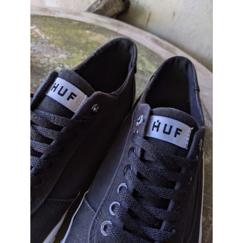 sepatu Huf Skateboad