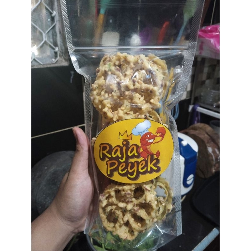 

Rempeyek kacang tanah