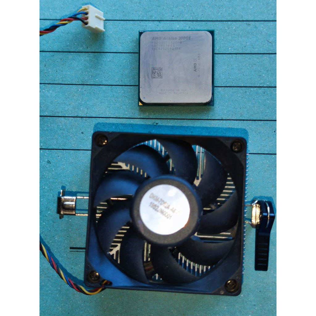 Processor AMD Athlon 200GE Radeon Vega 3 AM4 plus HSF ori Procie