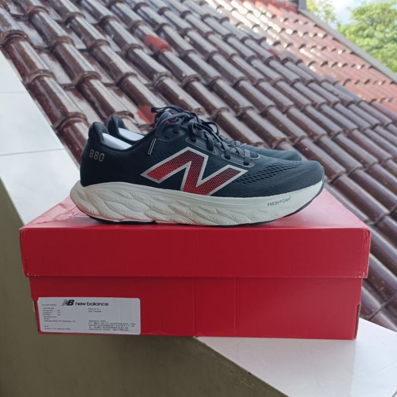 New Balance 880 - Sepatu Running NB Man
