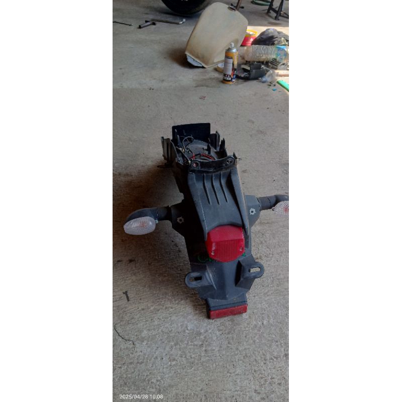 spakbor belakang byson