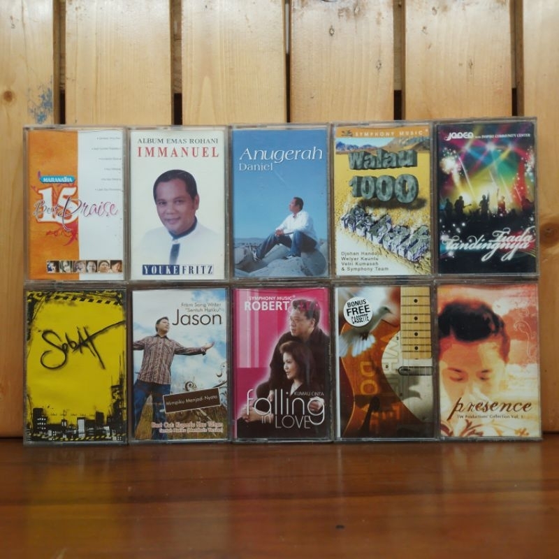 KOLEKSI 10 KASET PITA MUSIK LAGU ROHANI KRISTEN DAN LAINNYA