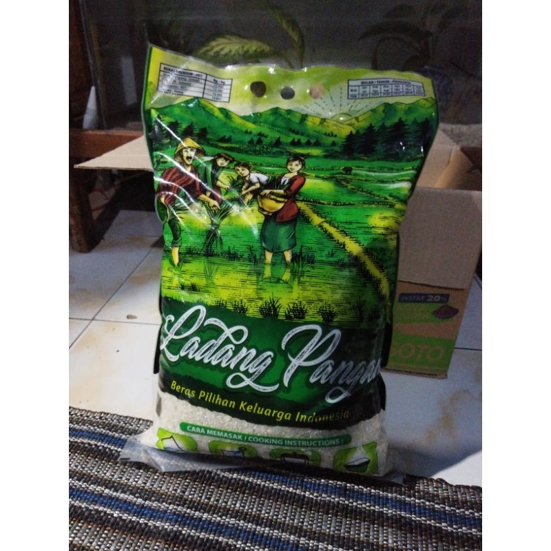 

Beras 5 kg berkualitas mutu terjamin