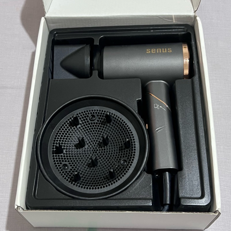 SENUS HAIRDRYER (Preloved)