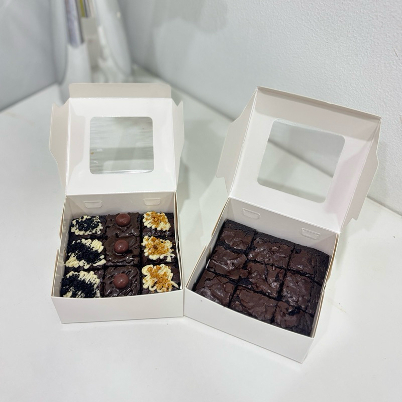

fudgy brownies petite size 10x10 - sofiaabakes