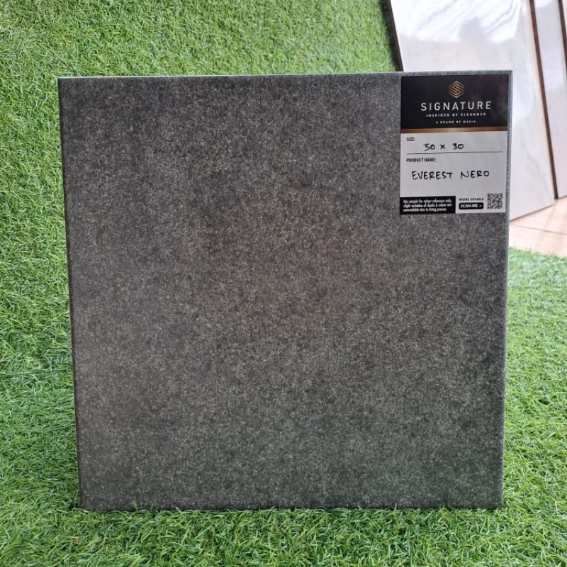 Keramik Lantai 30x30 Everest Nero