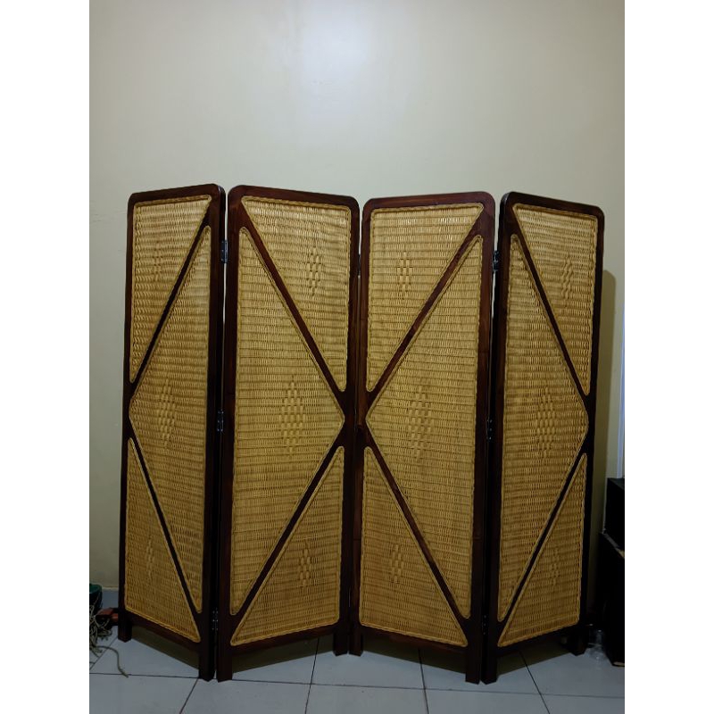 penyekat ruangan kayu/partisi ruangan