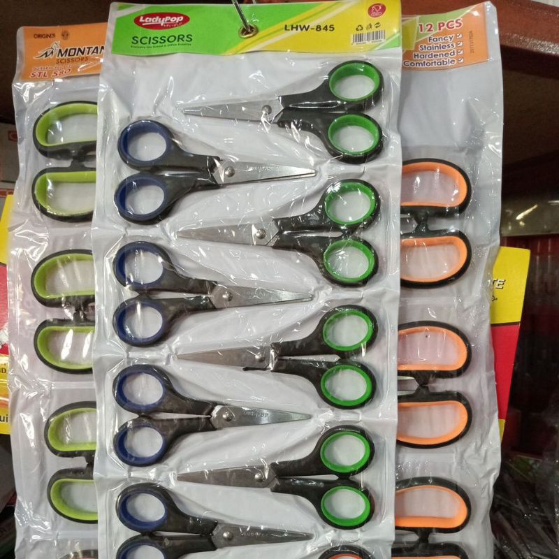 

GUNTING RENCENG KECIL PER LEMBAR ISI 12