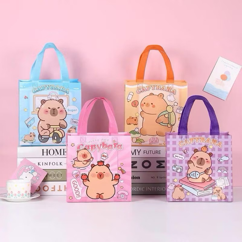 

Goodie Bag Bahan Tebal Anti Air / Tas Capybara / Tas Souvenir