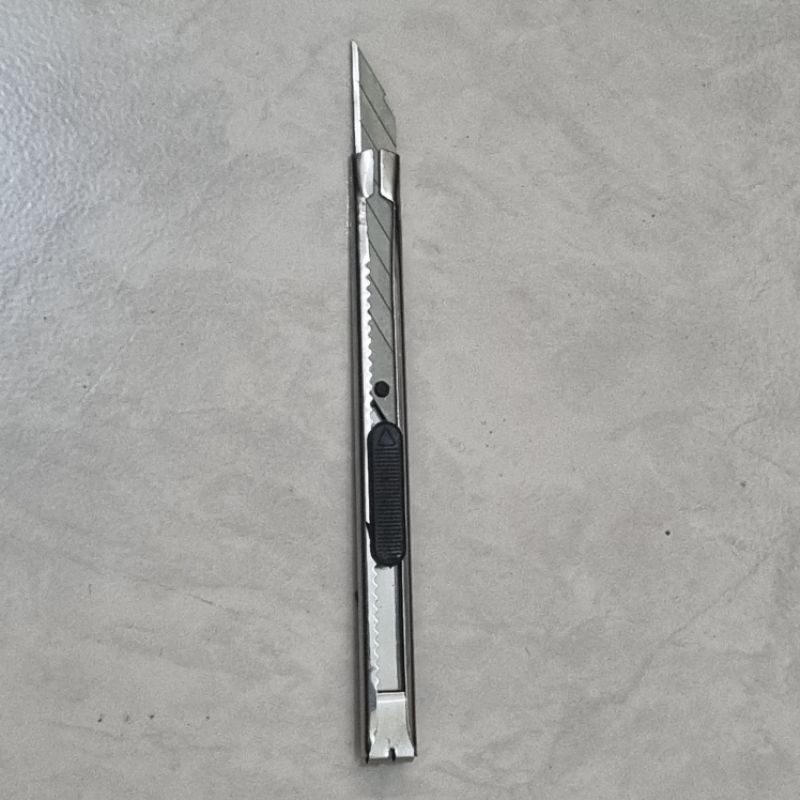 

cutter kater besi kecil murah