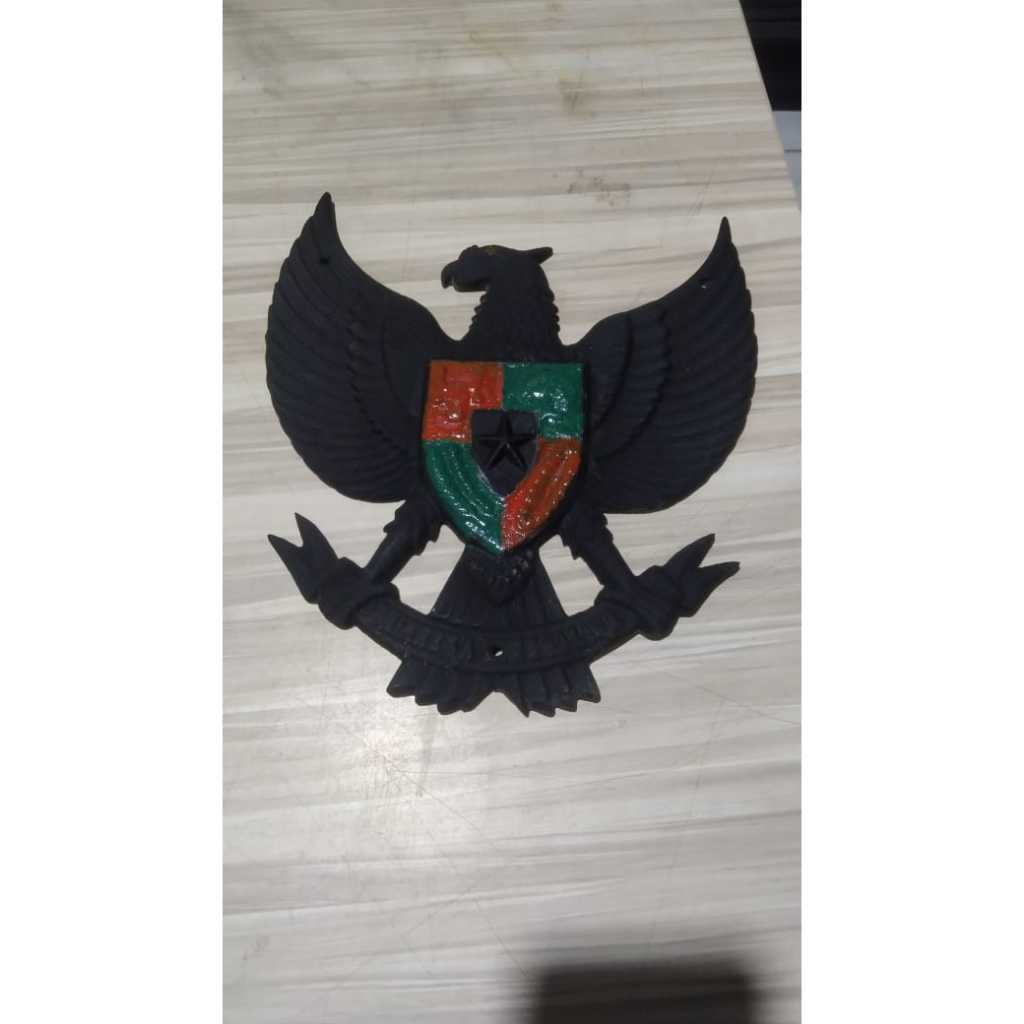 Lambang Burung Garuda Almunium Kuno Jadul Antik