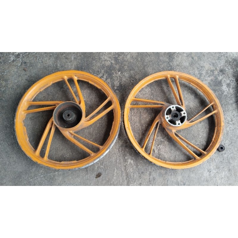 Velg HONDA BLADE LAMA original