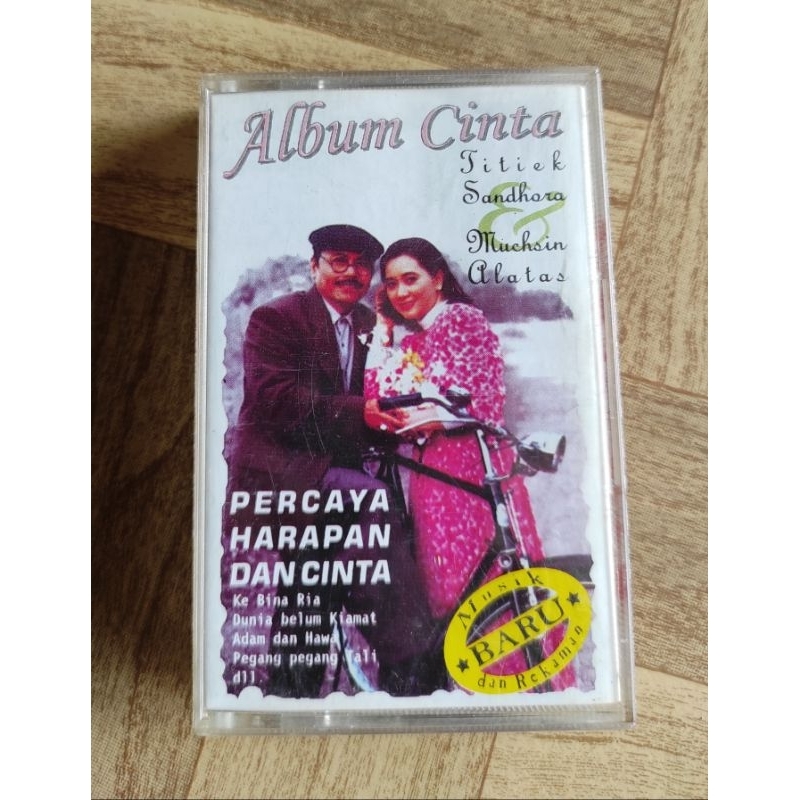 kaset pita album cinta TITIEK SANDORA & MUCHSIN ALATAS