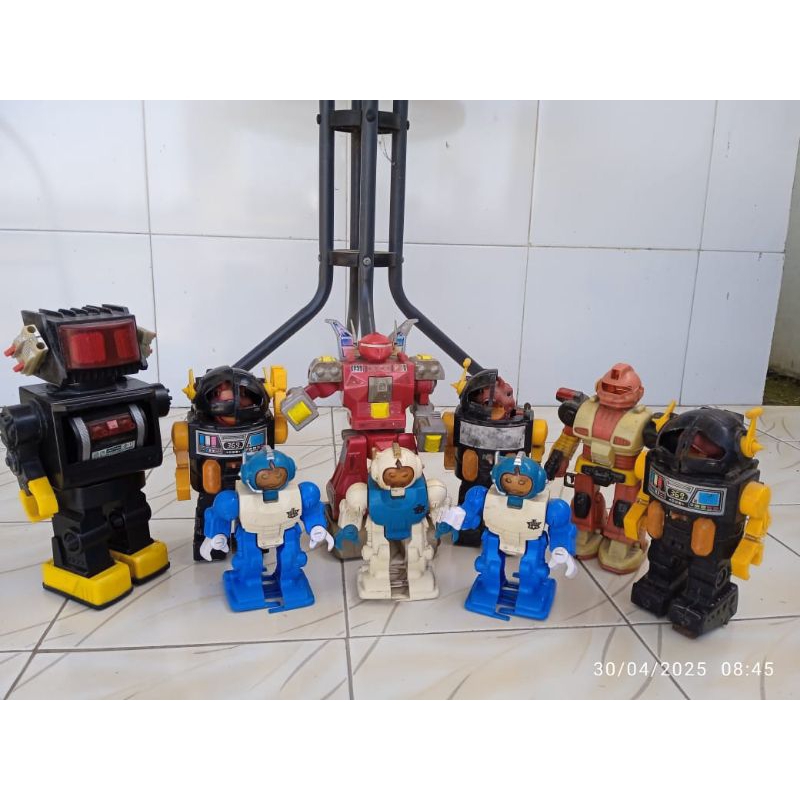 mainan robot jadul saturn invader dino 6 pcs