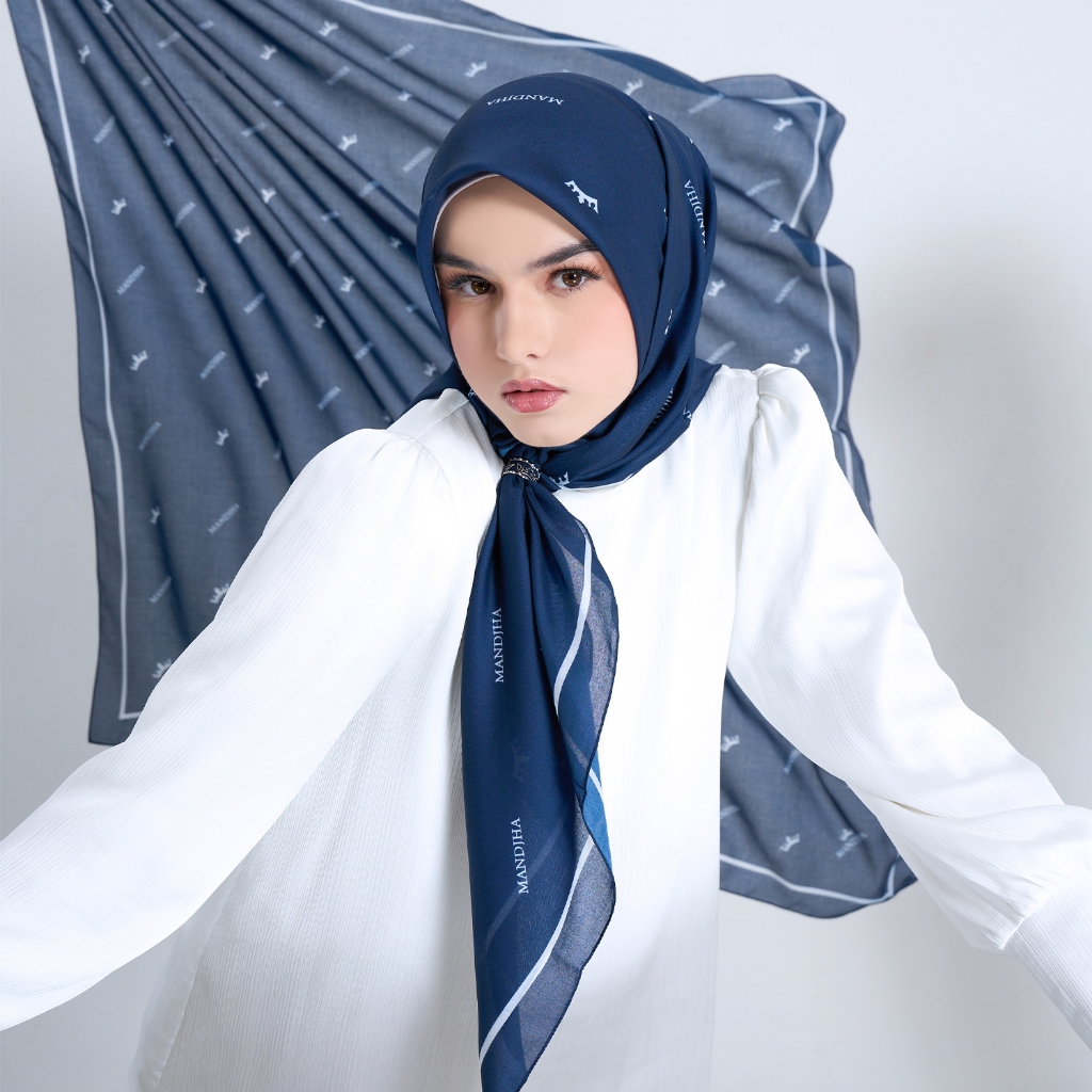MANDJHA Queenie Navy  By IVAN GUNAWAN - Jilbab Hijab Segi Empat Motif ORIGINAL MANDJHA