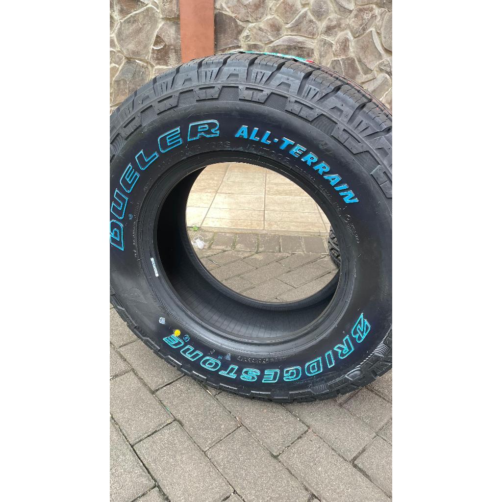 Bridgetsone Dueler AT002 ukuran 215/70 R15 Ban Mobil 4WD