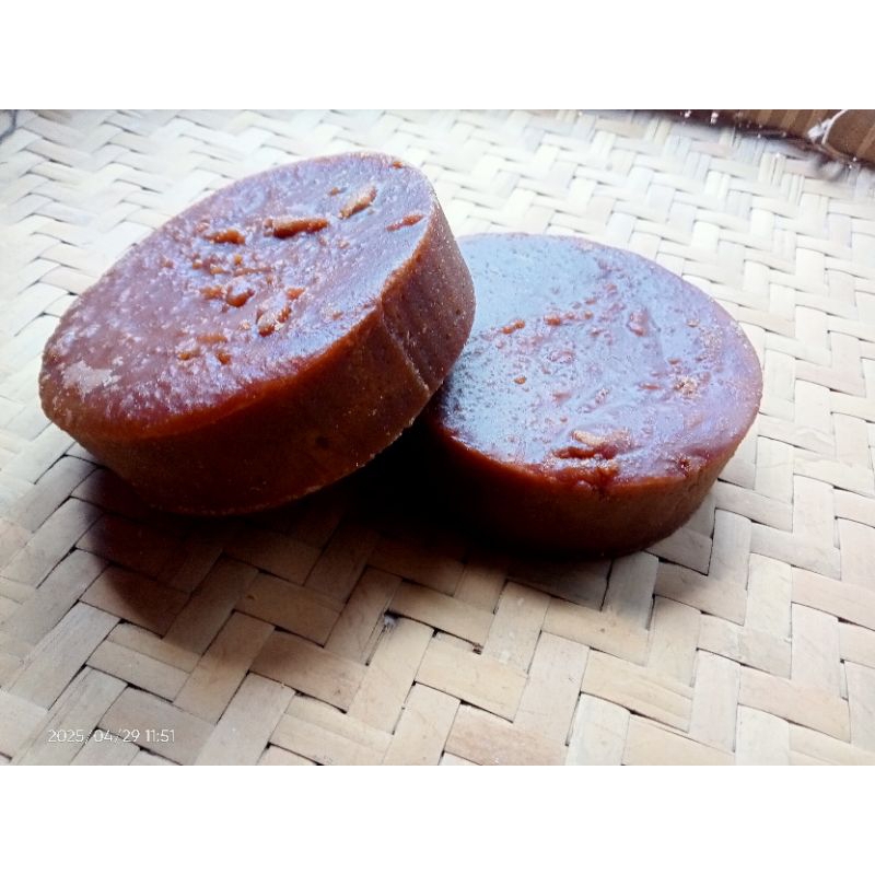 

Gula aren asli ukuran sedang