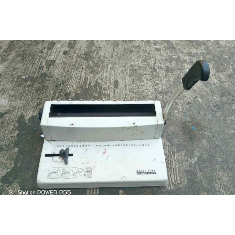 MESIN JILID SPIRAL KAWAT LUBANG KOTAK KECIL A4