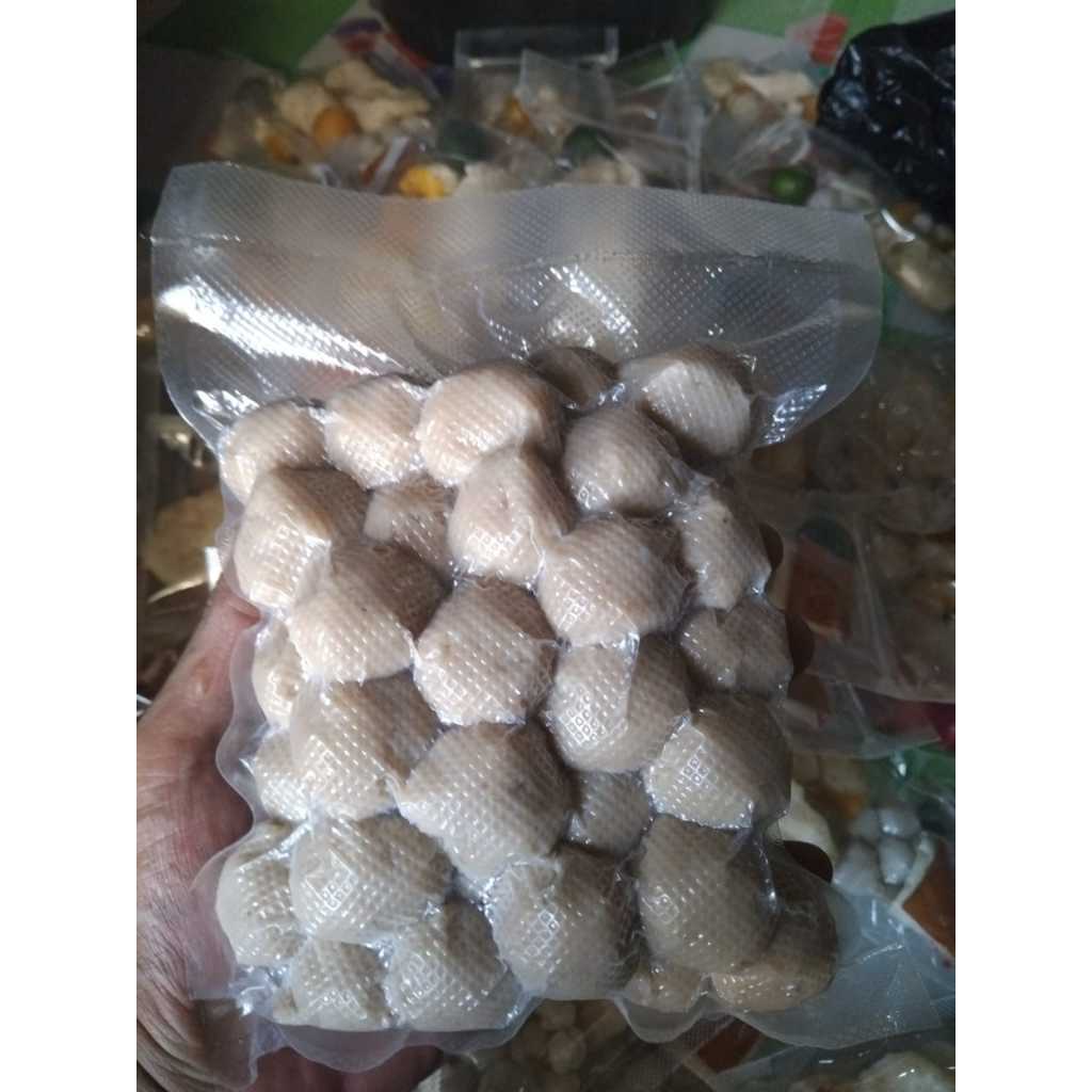 

bakso sapi isi 50 pcs udah di vacum rasa mantap