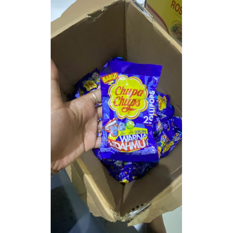 

Chupa Chups Lollipops Tongue Painter 18g - Permen Lollipop Rasa Blueberry Dan Apel