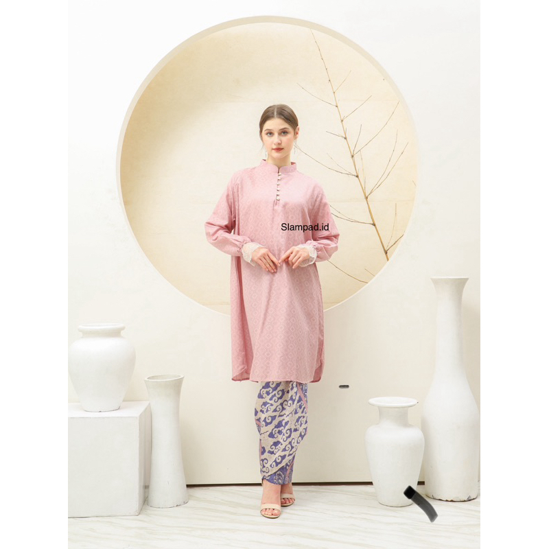 KEBAYA BATIK DASHA DOBBY