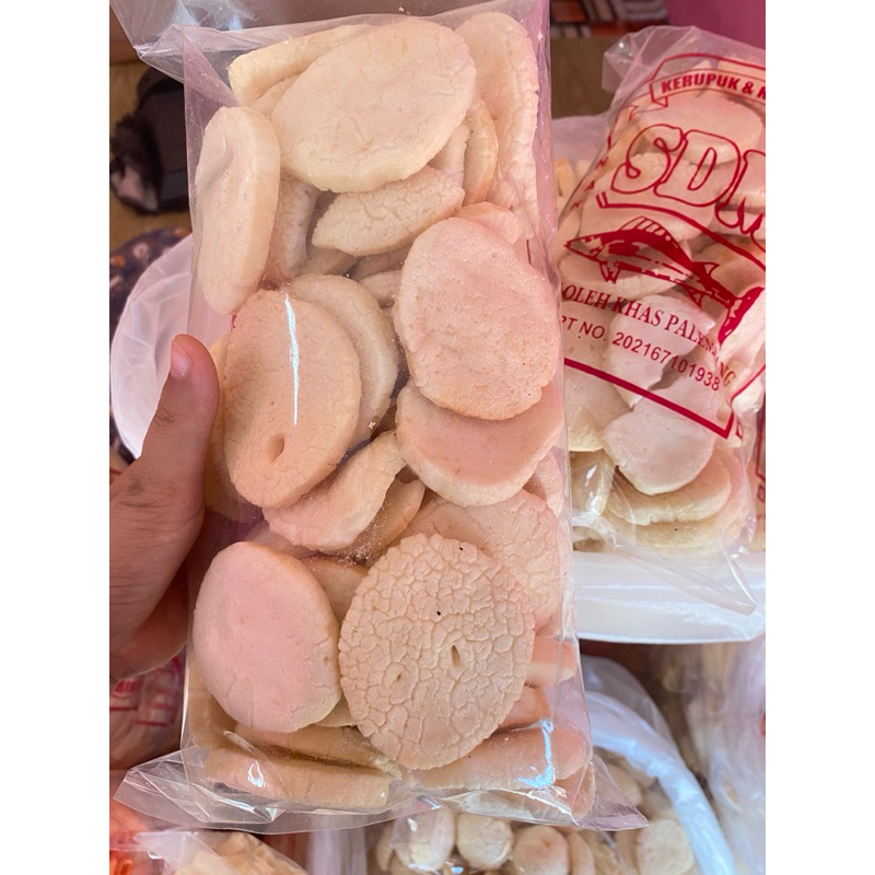 

Kerupuk peser super AL 1 KG (kerupuk no 2) rasa ikan tenggiri