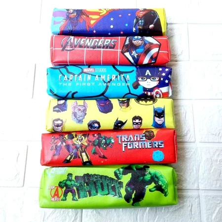 

Kotak Pensil Karakter Tempat Pensil Zipper Motif Superhero