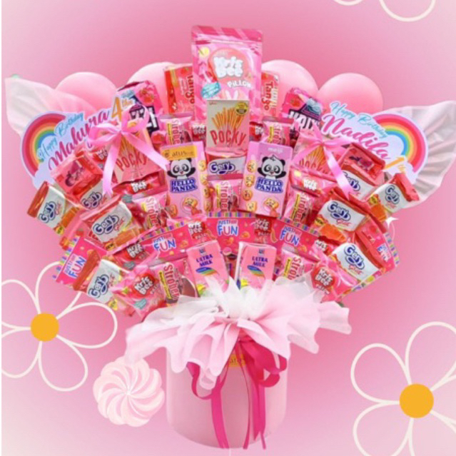 

Hampers Bloom Box Snack Parcel parsel Buket ulang tahun aniversary birthday