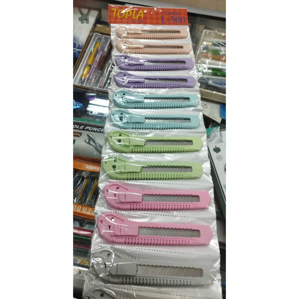 

cutter besar satuan merek topla warna pastel ( RANDOM WARNA / ACAK WARNA) TIDAK BISA PILIH made in indonesia
