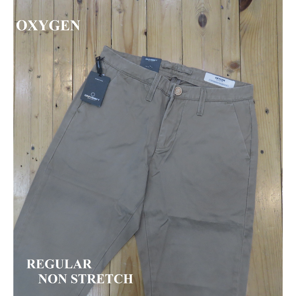 CELANA OFFICER KATUN/CHINOS PANJANG PRIA REGULAR FIT (COKLAT MUDA) BRAND ORI MEREK OXYGEN ART : 709-