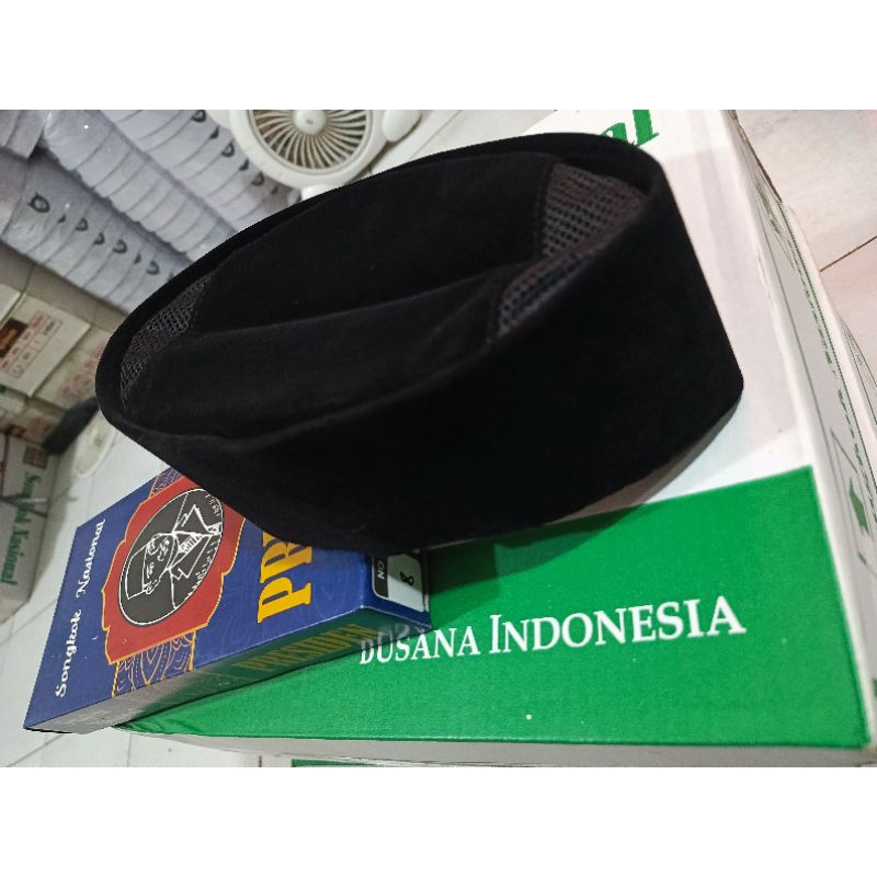 peci hitam polos AC Tinggi 8