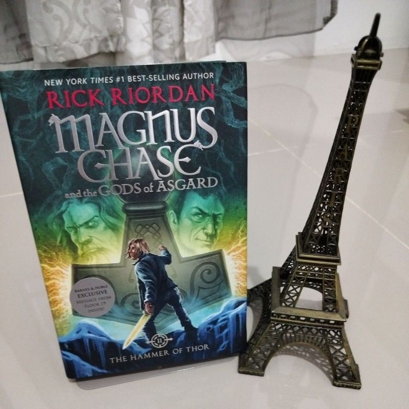 Magnus Chase and The Gods of Asgard - The Hammer of Thor (Rick Riordan)