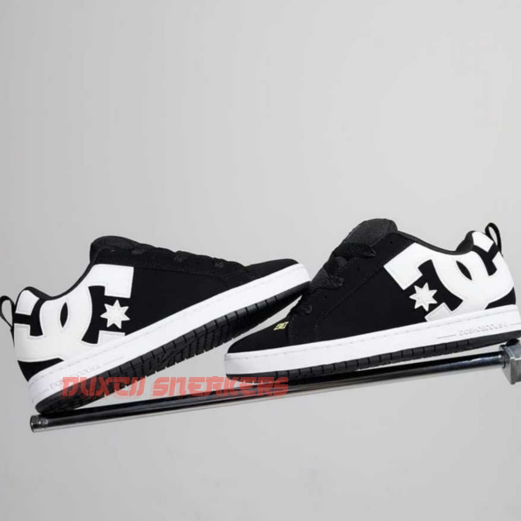 FLASH SALE SEPATU  DC GEMUK HITAM PUTIH UNISEKS TERBARU