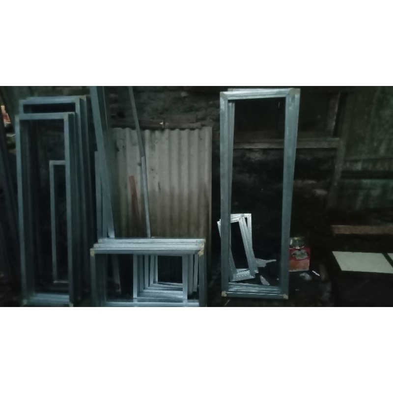 besi hollow galvanis bahan kusen jendela pintu  minimalis tralis dan partisi 2x2cm ,4x4cm ,2x4cm ,4x