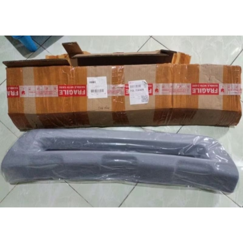 Lips Dagu Futura Carry Futura Custom Sporty