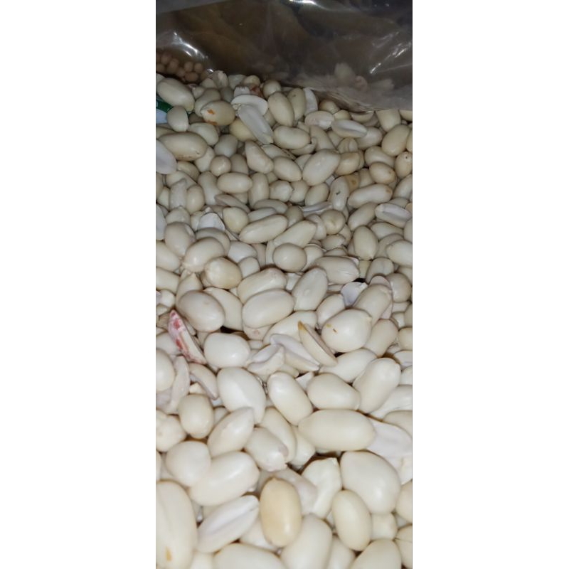 

kacang kupas mentah 250g, 500g & 1000g/ kacang plecet gurih