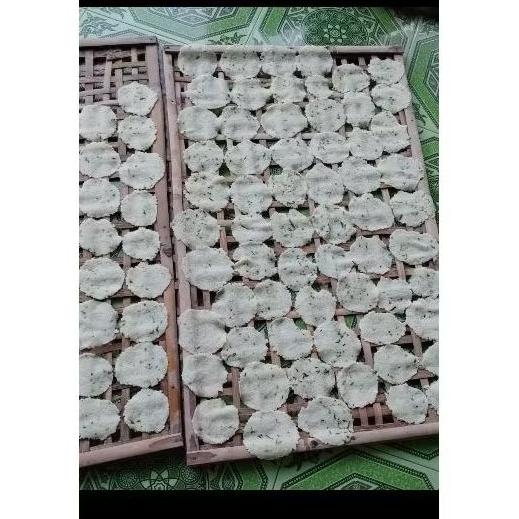 

Karak / Lempeng by Utyne Roy