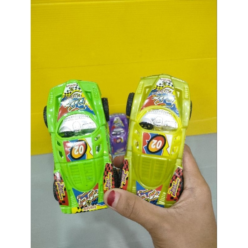 Mainan Mobil-mobilan Anak Mobil sedan