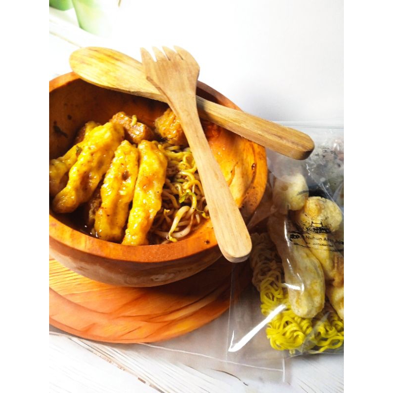 

Mie cuanki kuah pedas #miepedas#cuankienak#jajananmurah