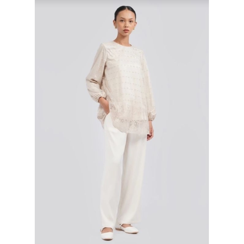 [NEW ORI] THE EXECUTIVE Round Neck Embroidered Blouse Beige - XXL