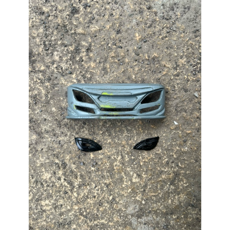 bemper patriot miniatur truk plastik lampu copotan