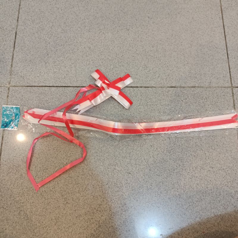 

Hiasan souvenir pita kado pita serut pita tarik merah putih 17 Agustus Hari merdeka Souvenir 17an
