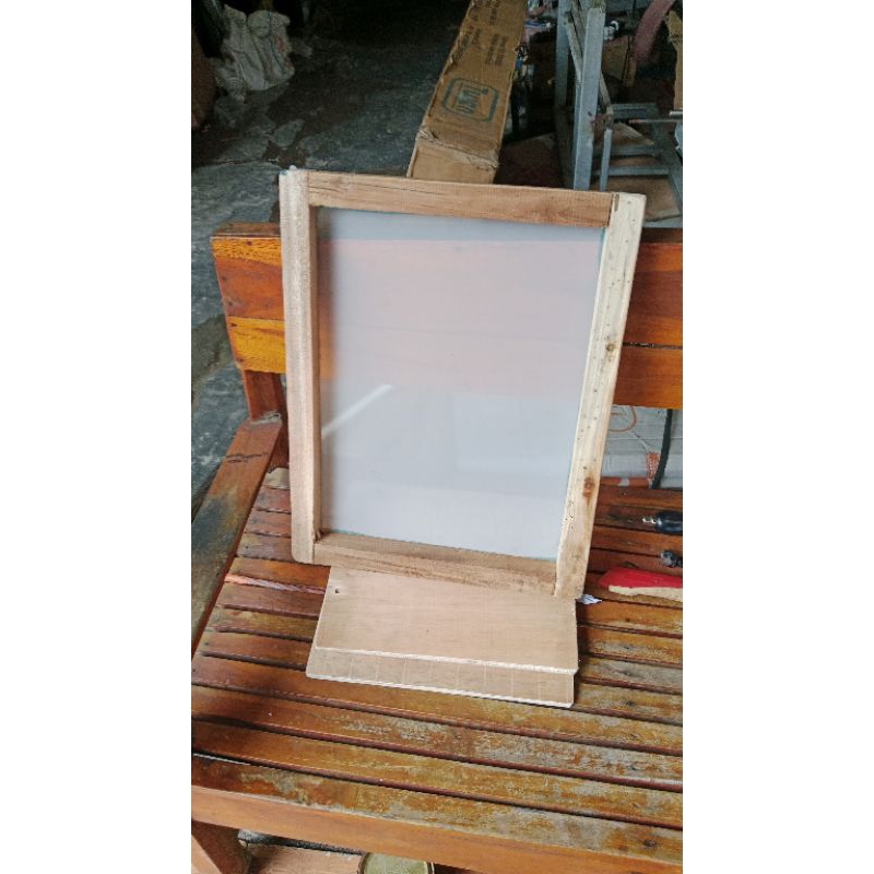 

skren siap pake..sdh termasuk dsign dan afdruk ukuran skren 30*40 T165