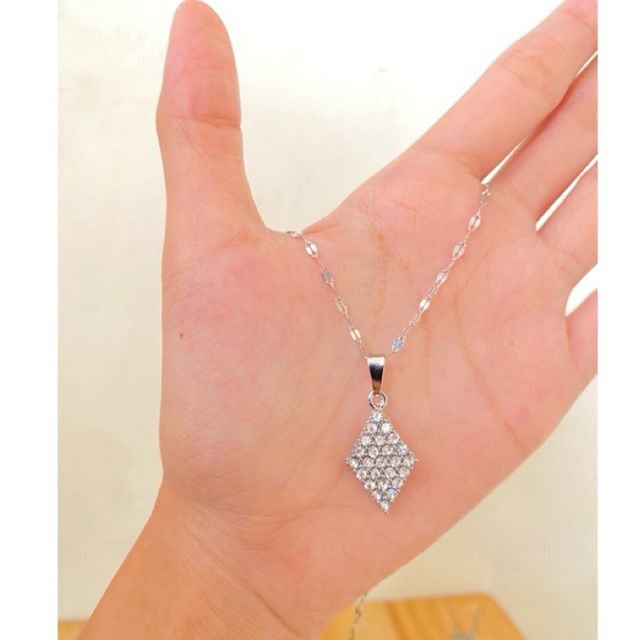 kalung Wanita Titanium Anti Karat Dengan Liontin Permata banyak anti alergi