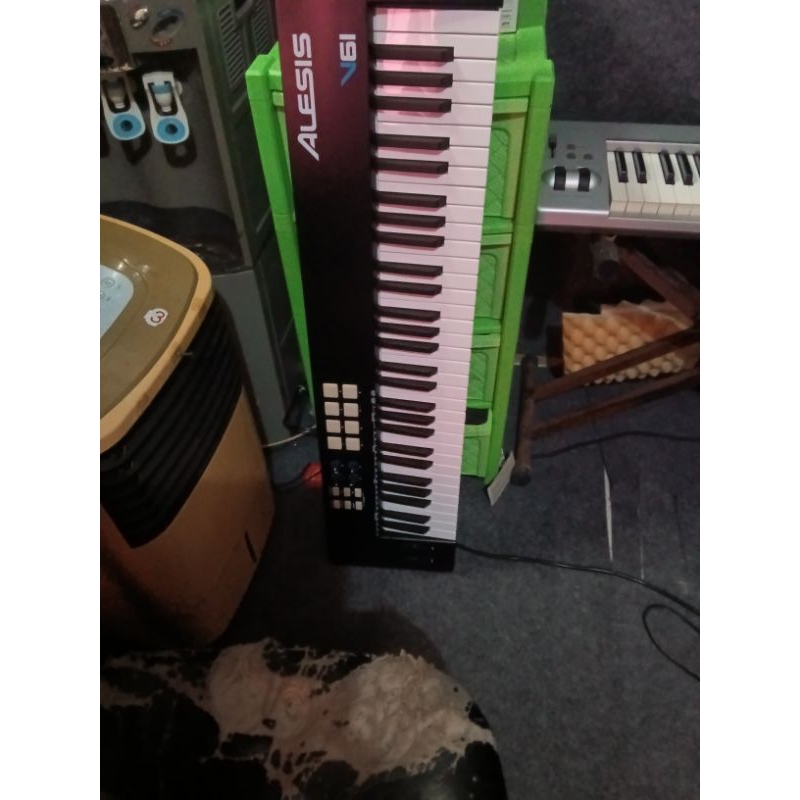 midi controller 61 key bekas
