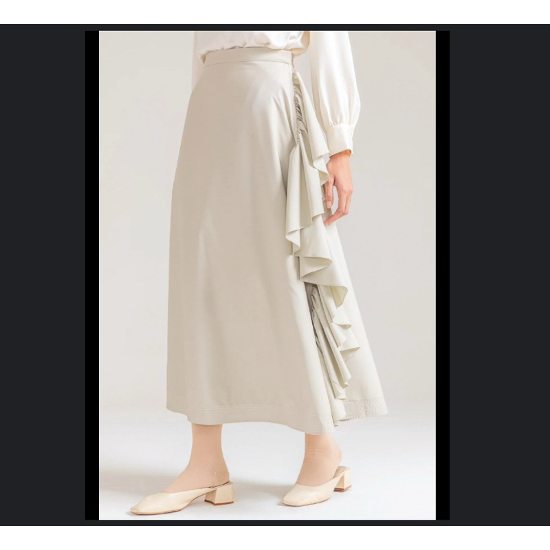 Ria Miranda Orvin skirt Sage size M rok panjang skirt