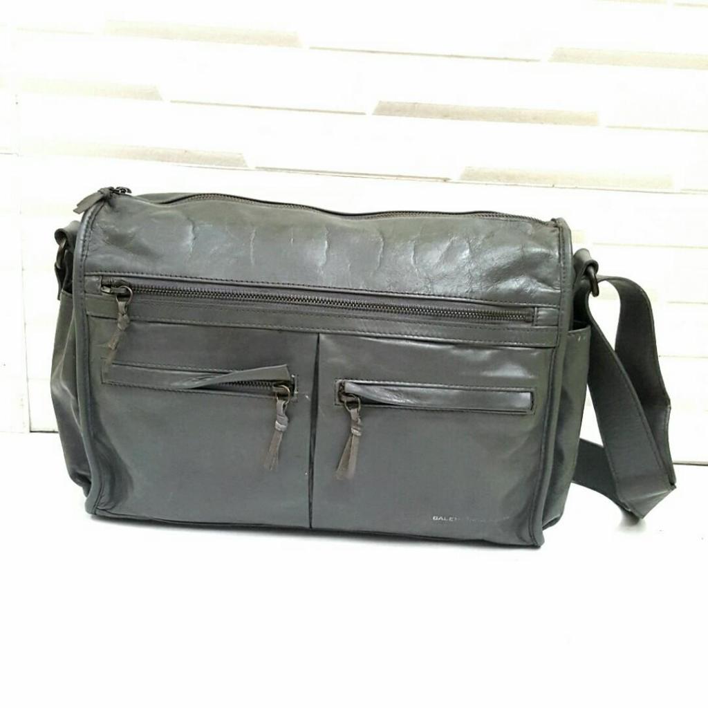 Rare BALENCIAGA Leather Messeger Bag