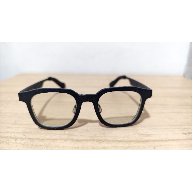 frame Viuum Bold Wellington